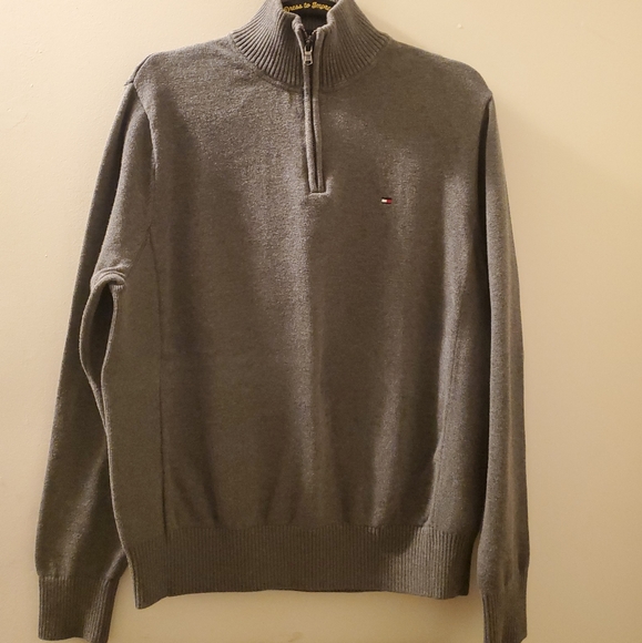 Tommy Hilfiger Other - 🛍 3/$15 🛍 Tommy Hilfiger quarter zip sweater